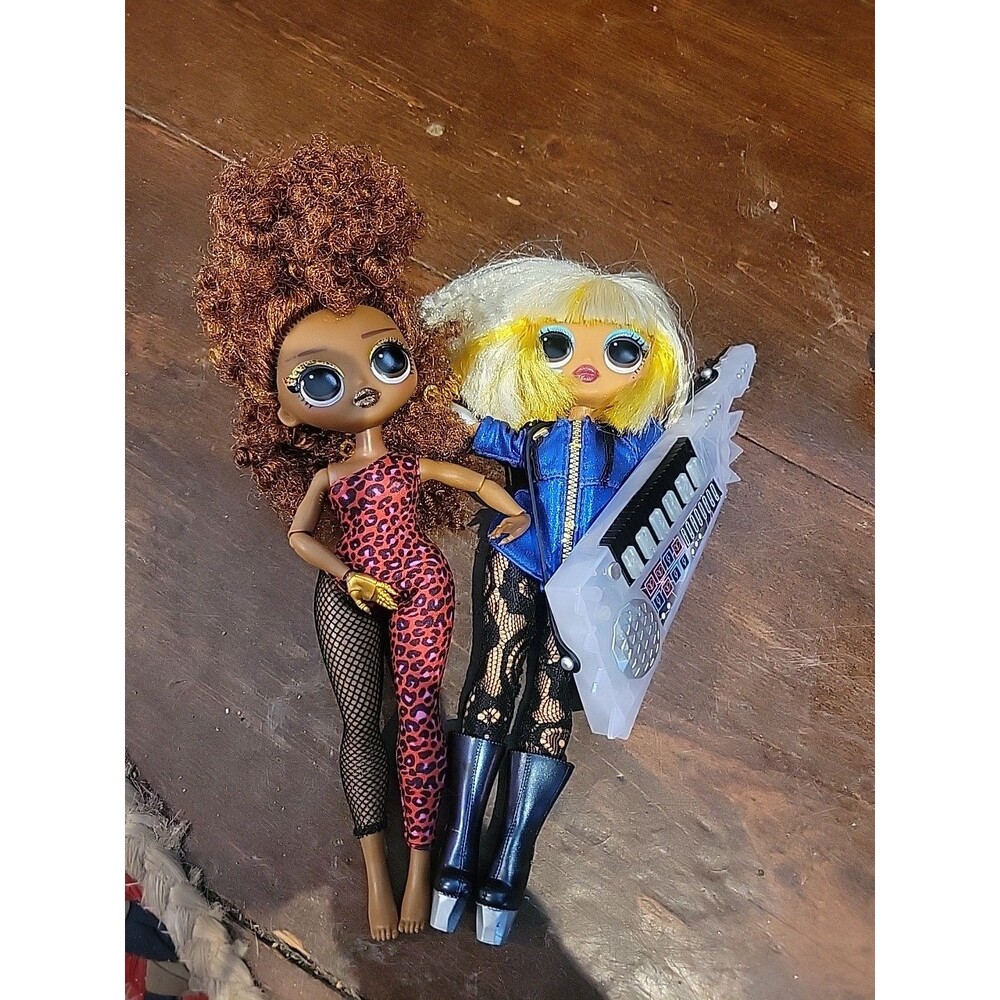 READ LOL Surprise Remix Band Dolls with Guitar and Accessories 9" dolls